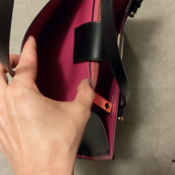 Kate Spade purse - Picture 3 of 8